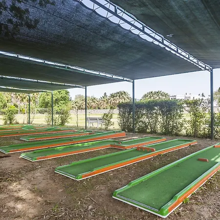 Club Muskebi 酒店 博德鲁姆