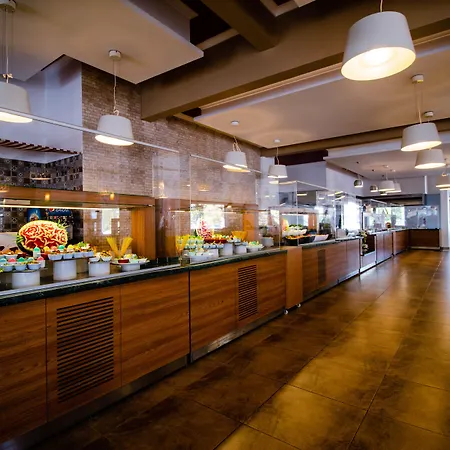 Club Muskebi 酒店 博德鲁姆