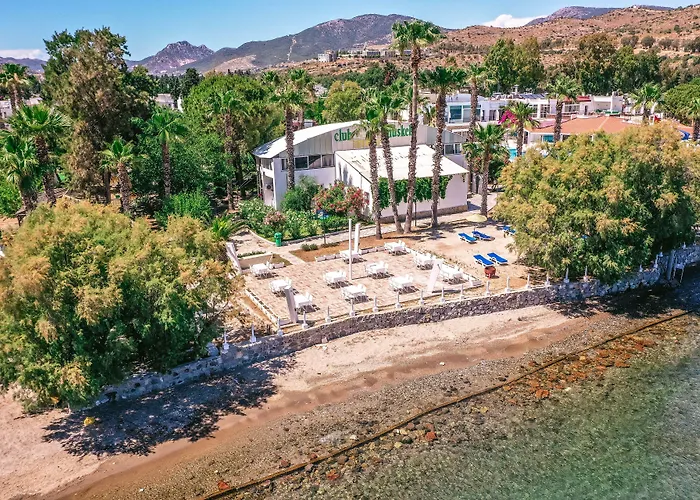 Club Muskebi Ξενοδοχείο 4*