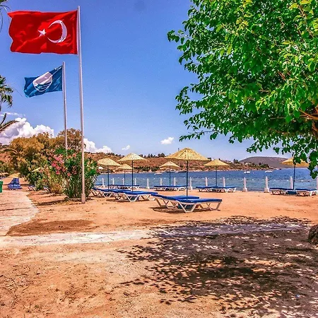 Club Muskebi Отель 4*