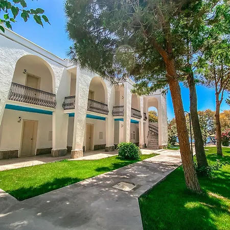 Club Muskebi فندق