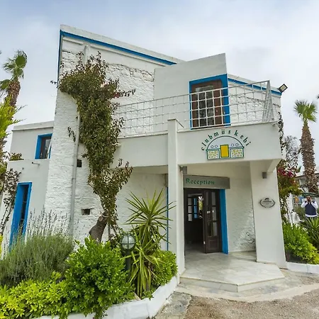 Club Muskebi Otel 4*